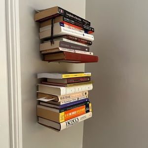 Invisible book shelves